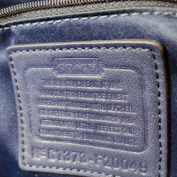 Coach Dark Blue and Tan Signature  Patterned Shoulder Bag Crossbody F20049 - Picture 6 of 14